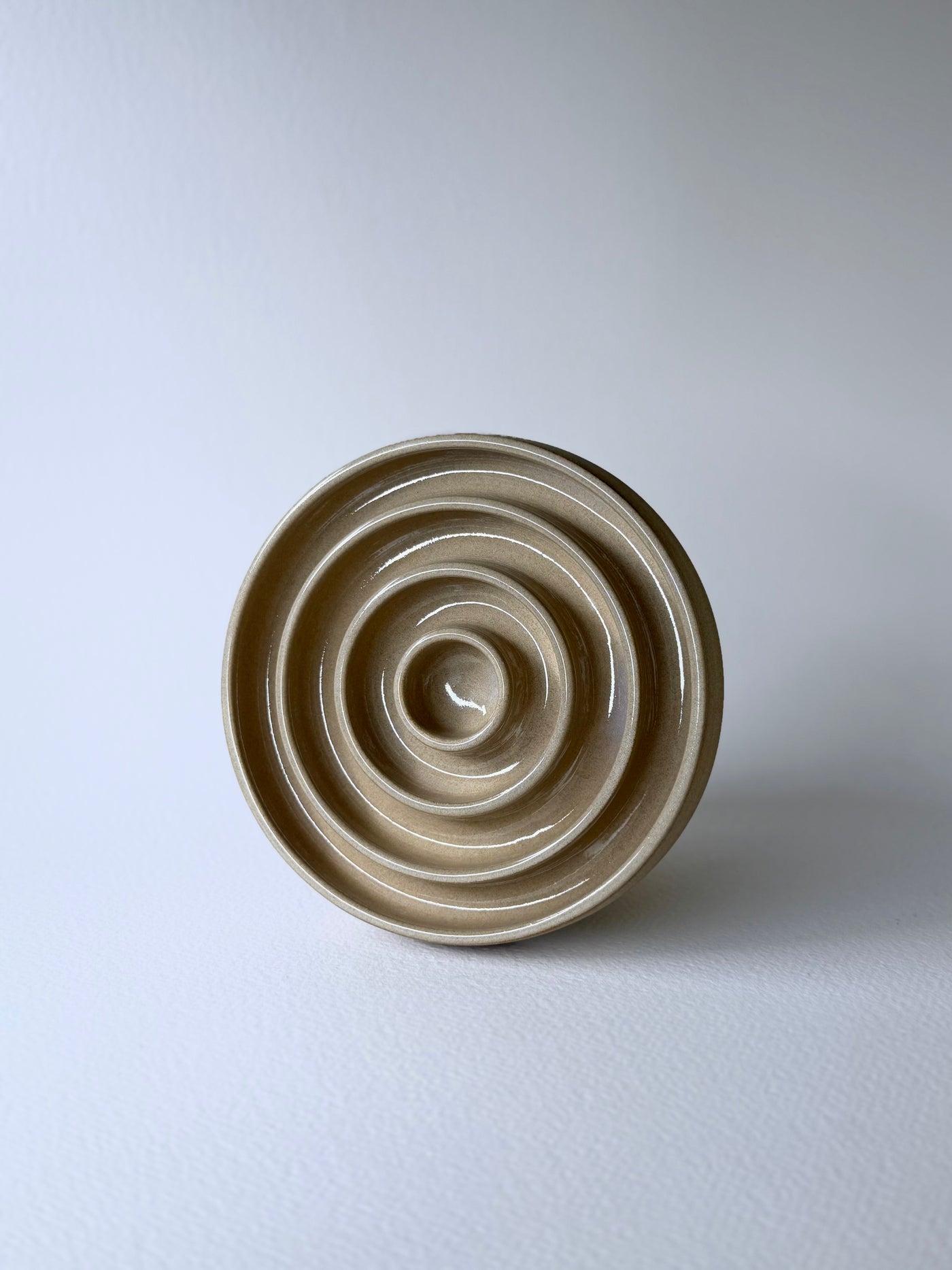 Ceramiczna miska spowalniająca
